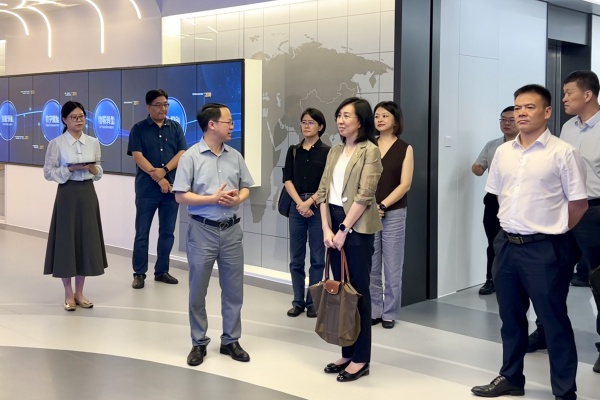 科技部國際合作司副司長莊嘉一行蒞臨托普云農(nóng)調(diào)研考察